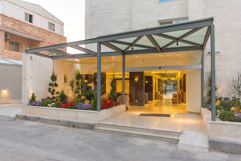 undefined The Seventh Star Hotel Suites 7