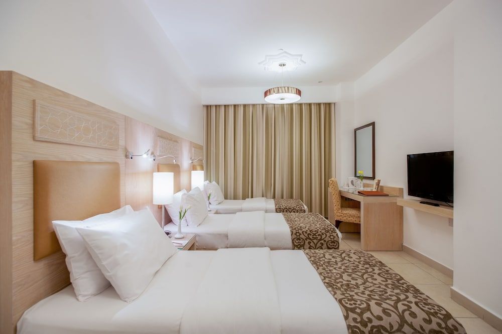 undefined Toledo Hotel 9