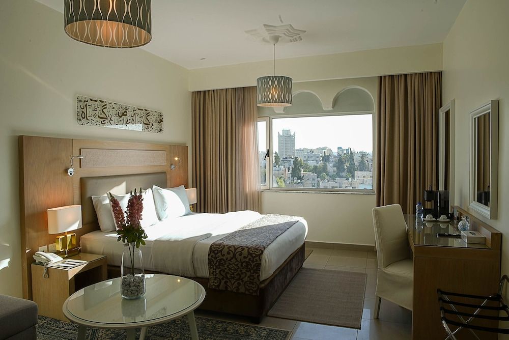 undefined Toledo Hotel 4