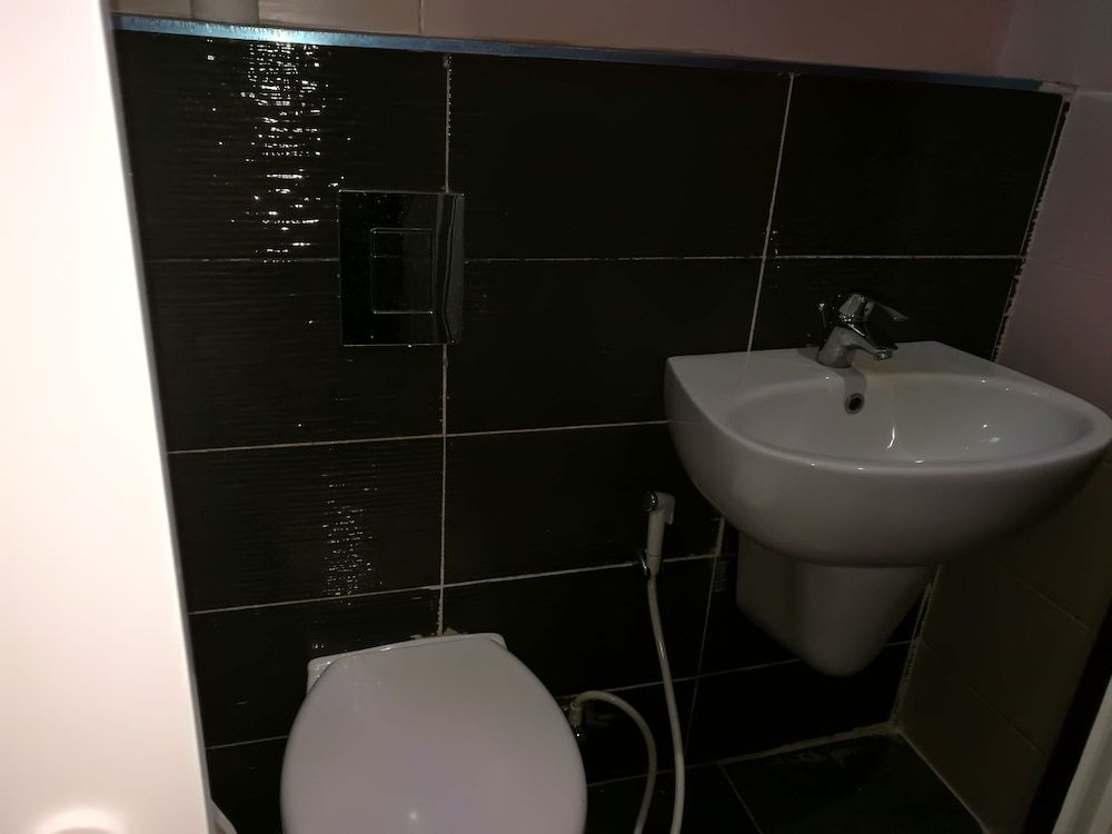 Cozy Dair Ghbar Apartments Panoramic Apartment, 2 Bedrooms, Smoking, City View 12