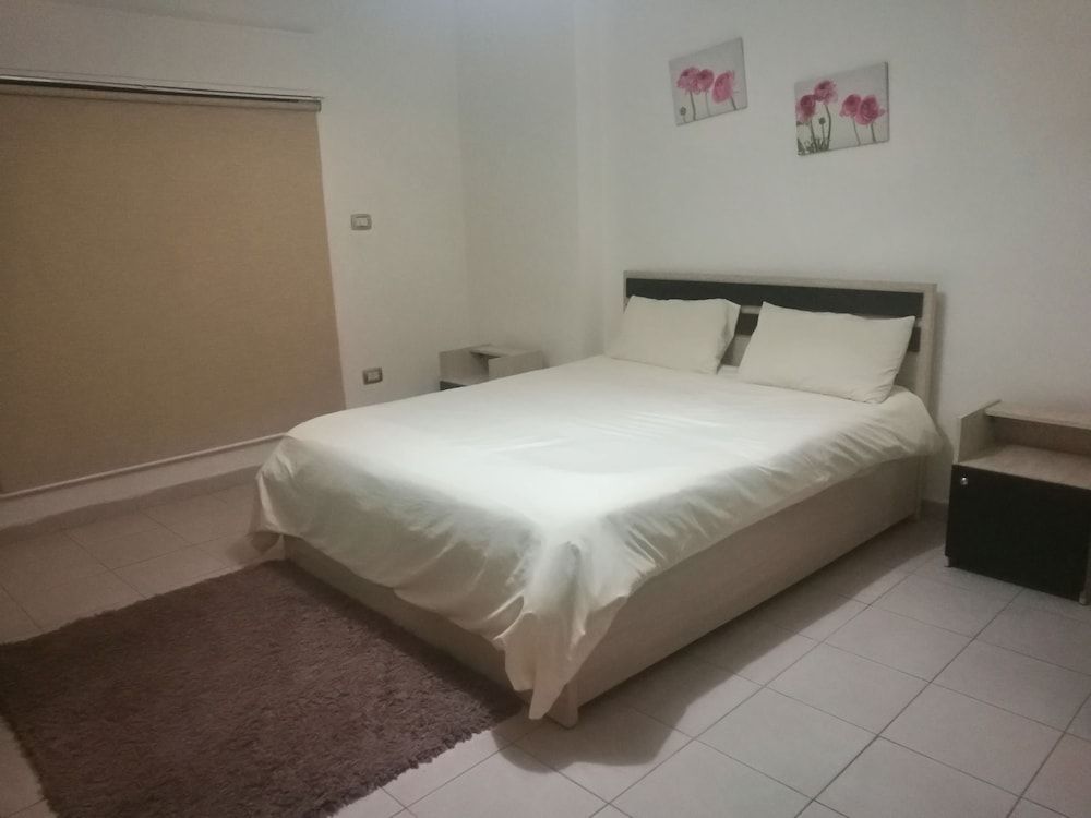 Cozy Dair Ghbar Apartments Deluxe Apartment, 2 Bedrooms, Accessible, Smoking