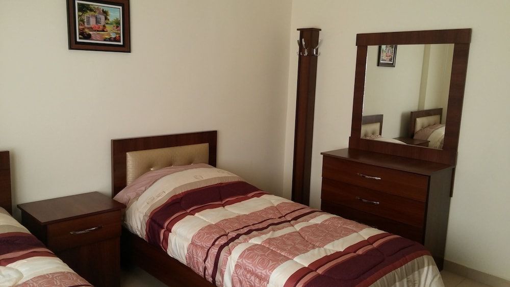 Premium Apartment, 2 Bedrooms, Smoking, Hill View