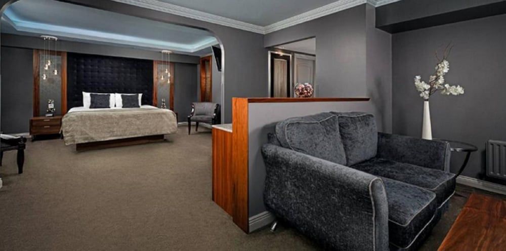 Park Suite