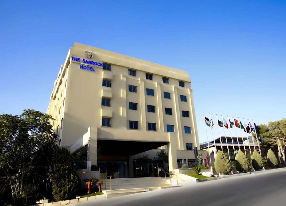 undefined The Sanrock By Le Reve Hotels 4