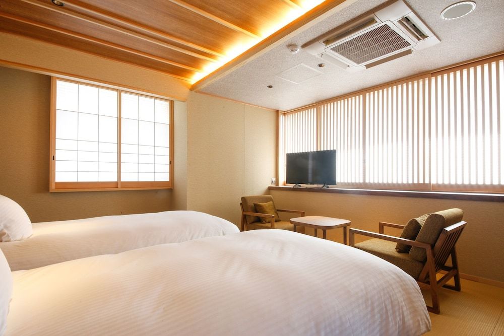 36sqm Moderate Corner Twin Room with Tatami Area B