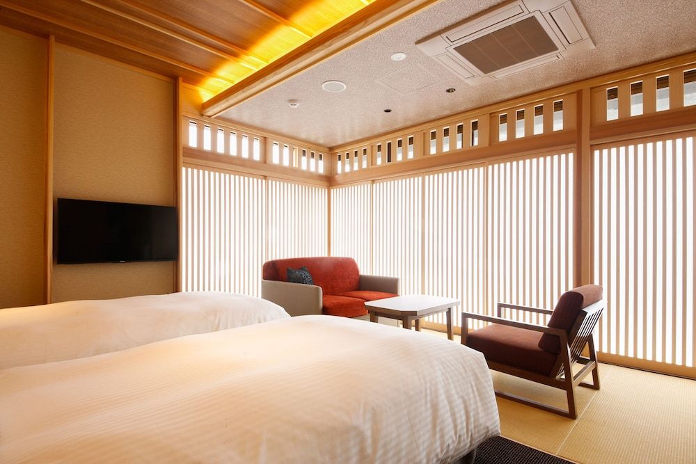 36sqm Moderate Corner Twin Room with Tatami Area A