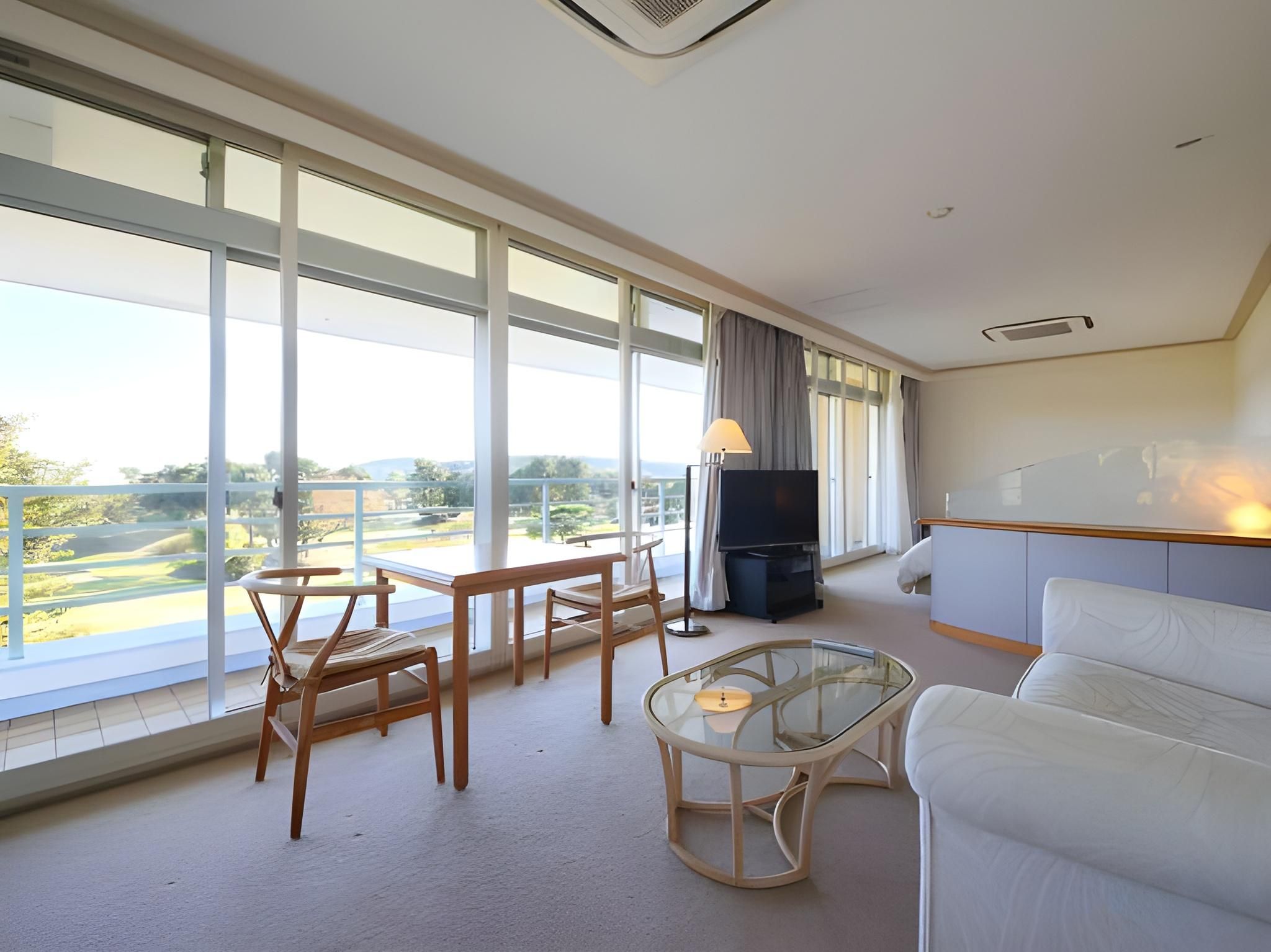 Standard Twin Room - Non-Smoking