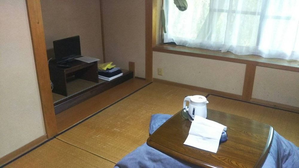 Large Japanese Style Private Room for 4 People