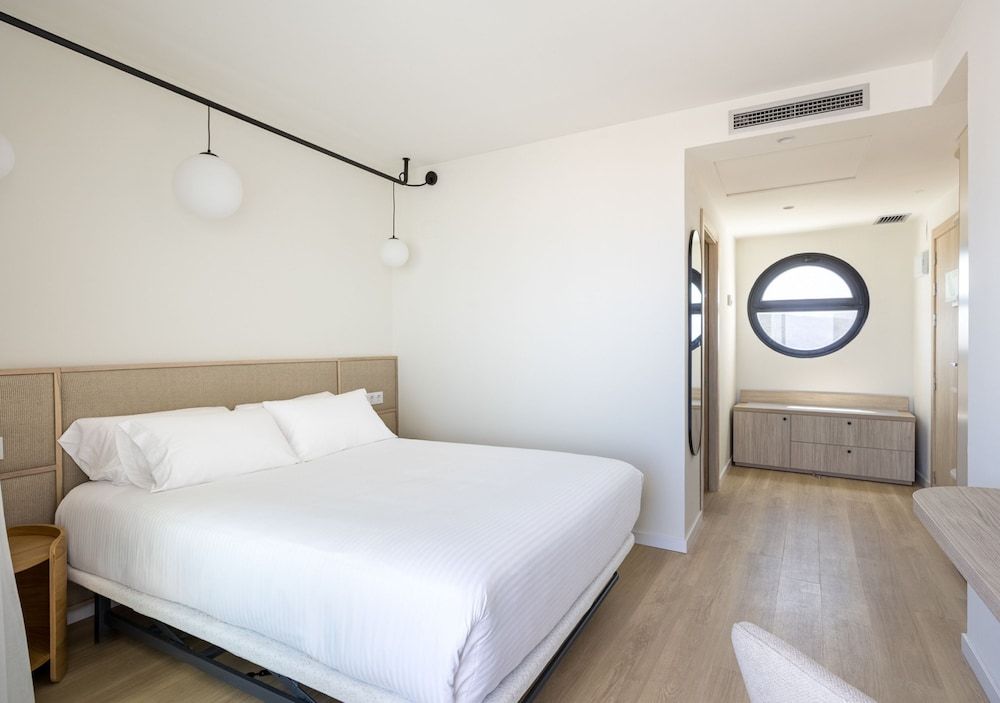 Hotel RH Arena Double Room Single Use, Balcony 3