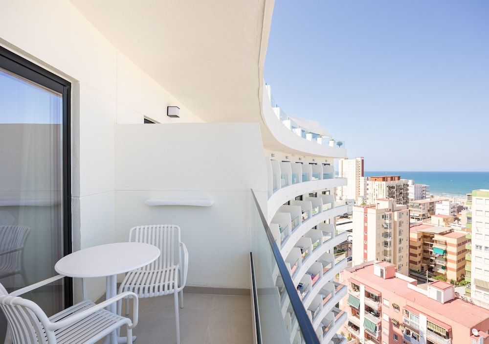 Hotel RH Arena Triple Room, Balcony (2 Adults + 1 Child) 4