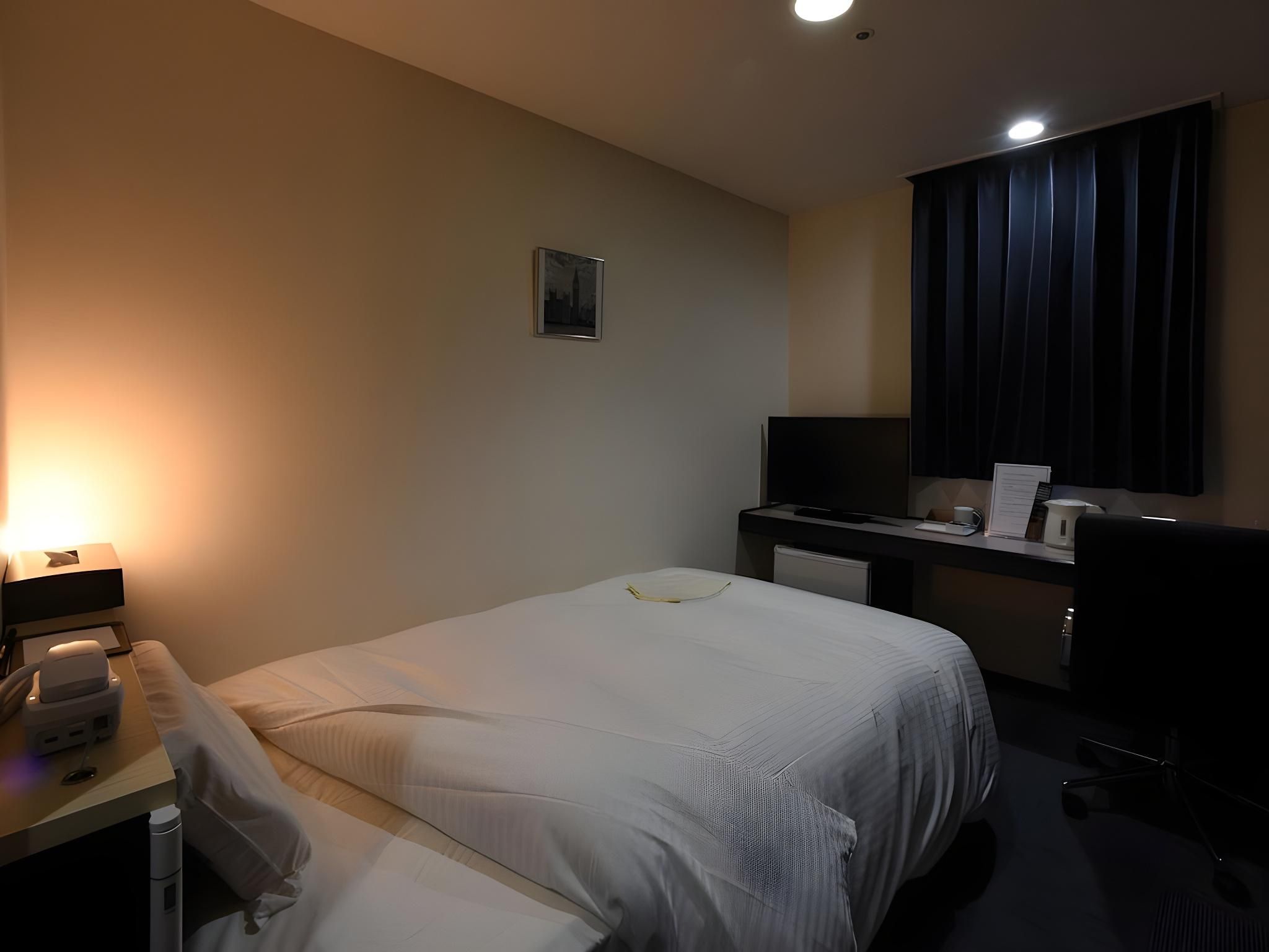 Single Room Type B - Non-Smoking