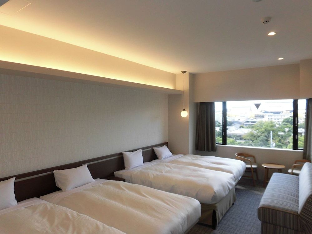 Standard Family Room, Non Smoking(separate bathroom)