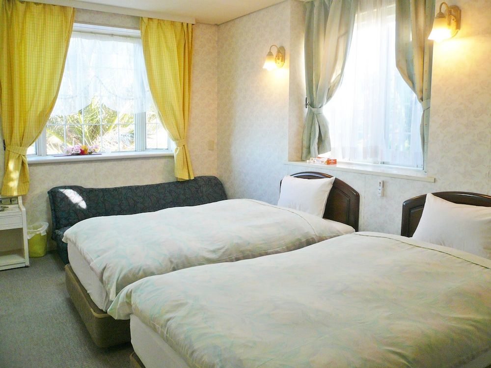 Basic Twin Room, 6 Bedrooms, Non Smoking, Beachside