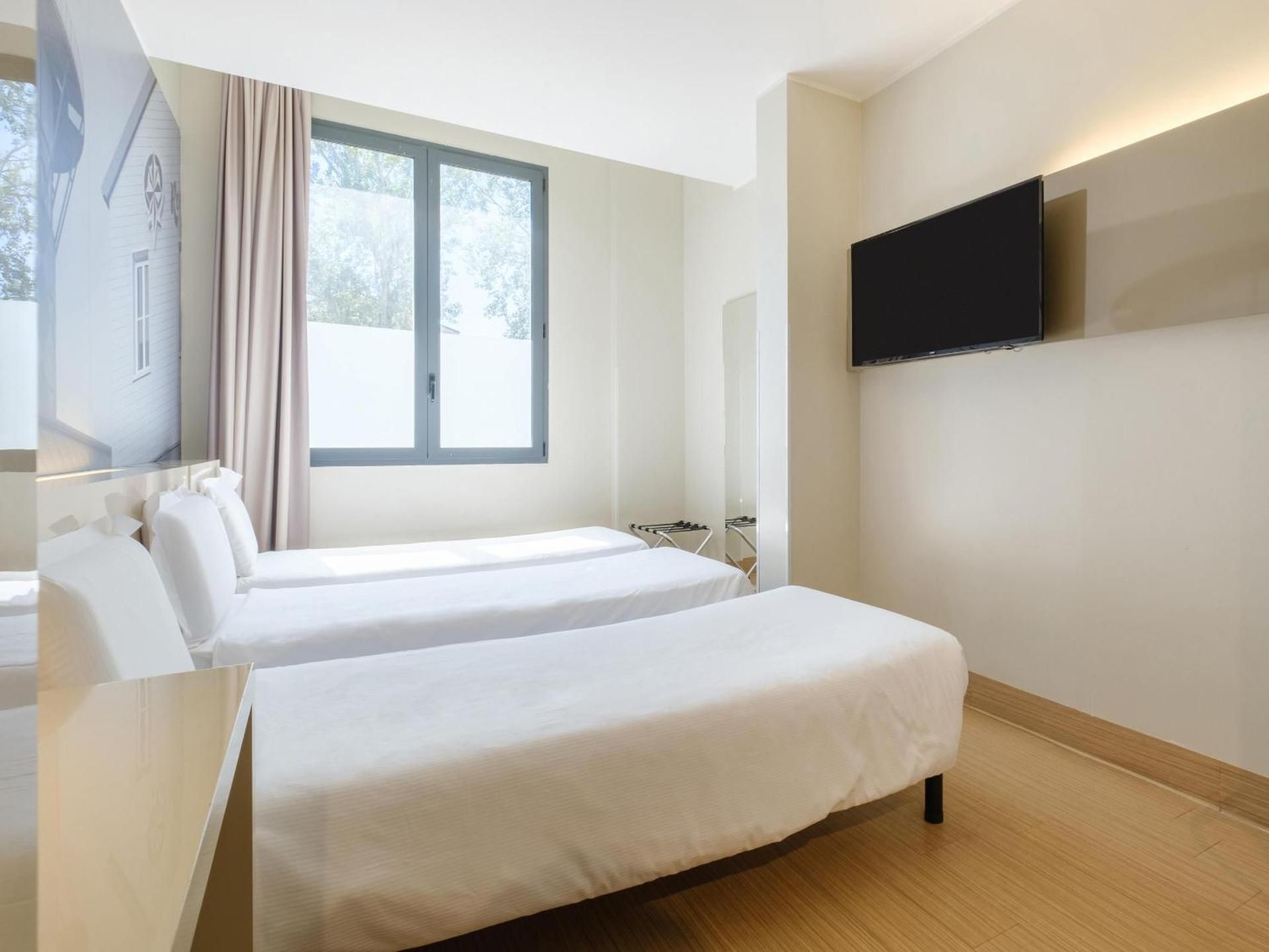 B&B Hotel Ravenna Basic Triple Room 2