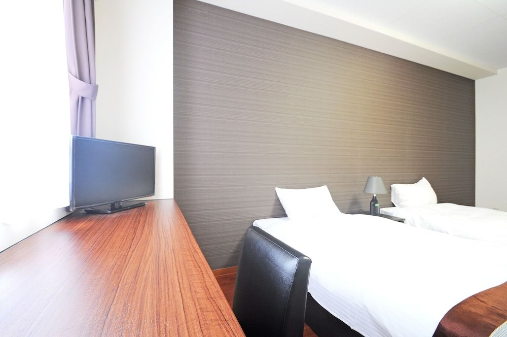 Twin Room (For 2 Guests)