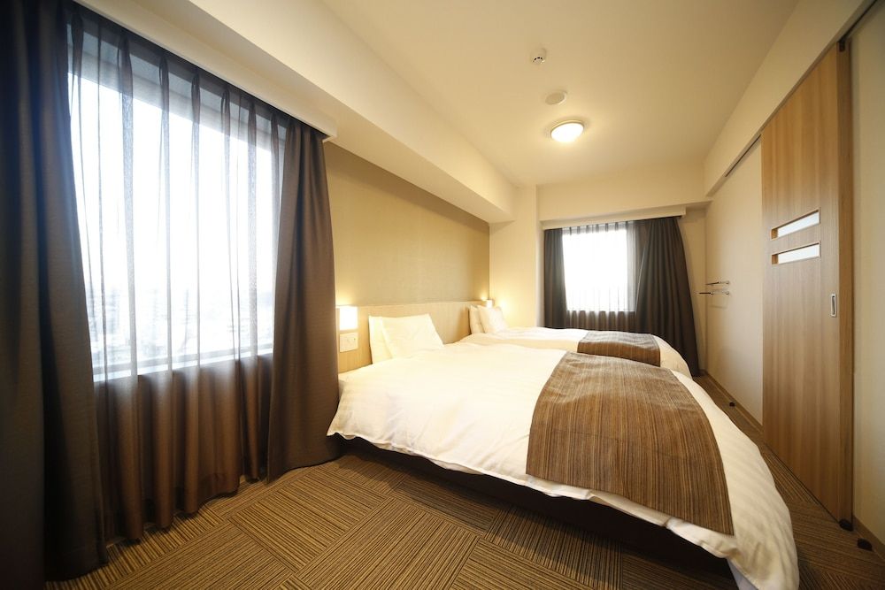 Moderate Twin Room W/4 nights Non Smoking(No cleaning)