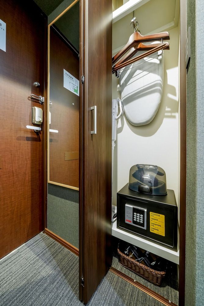 RESI STAY Tsubaki Deluxe Room for 6 people 2 Bedrooms and 2 Bathrooms (please see all information and policies) 13