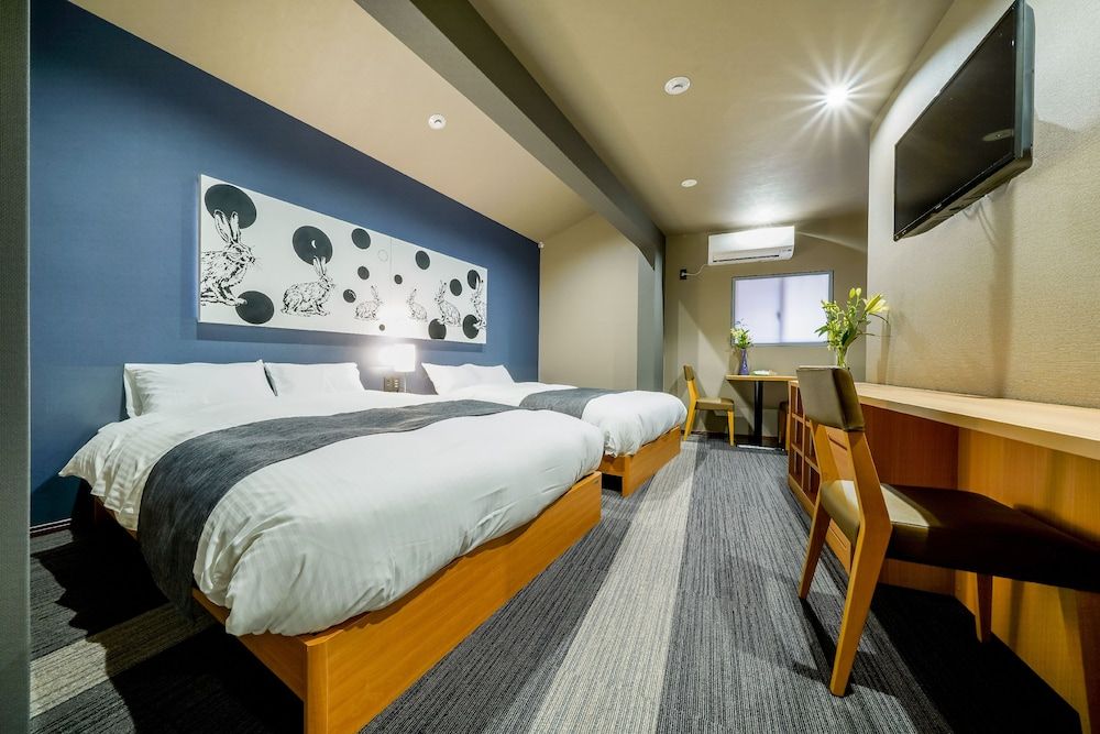 Standard Quad (please see all policies and information about our room before you book)
