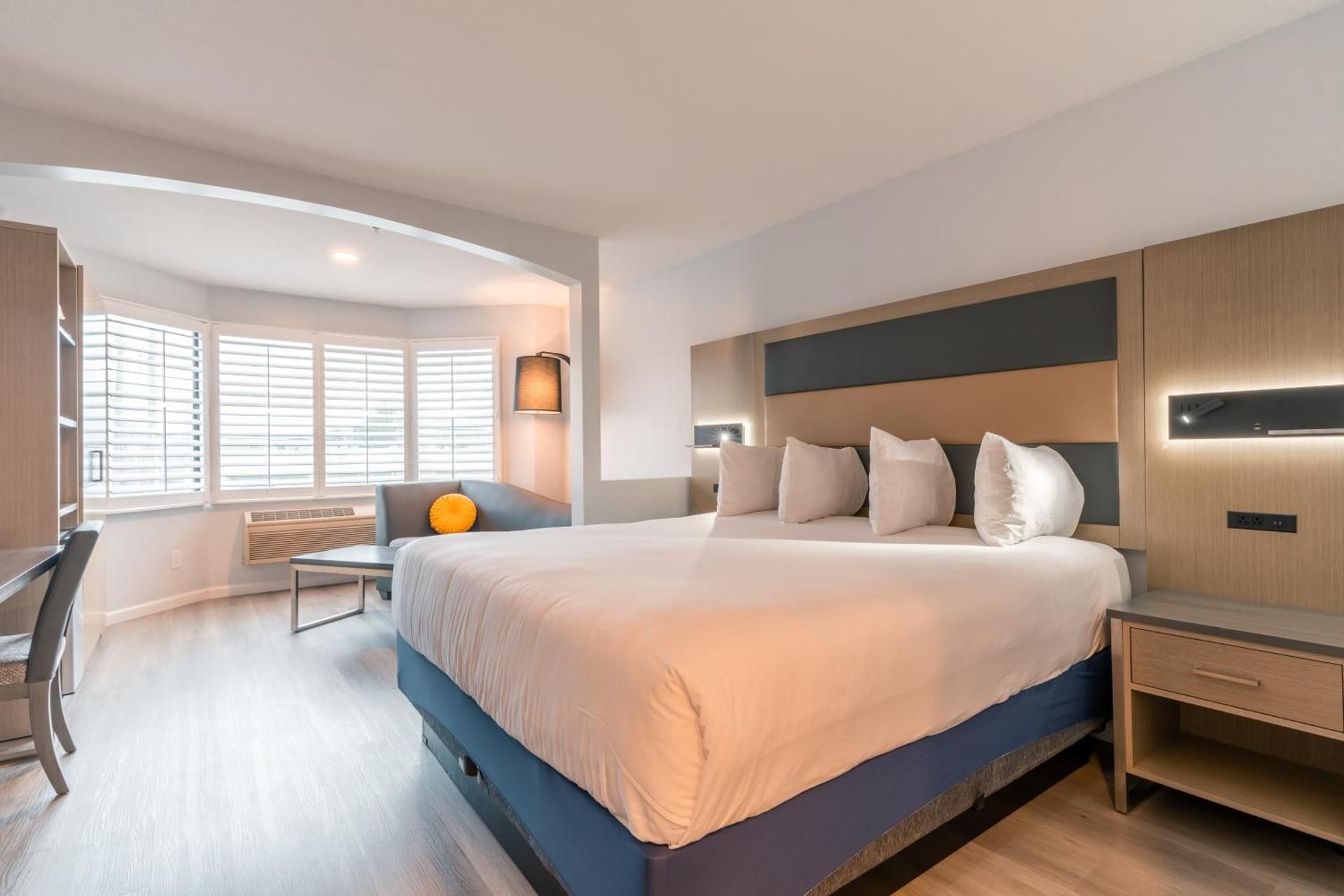 undefined Hotel Aluxor SFO 5