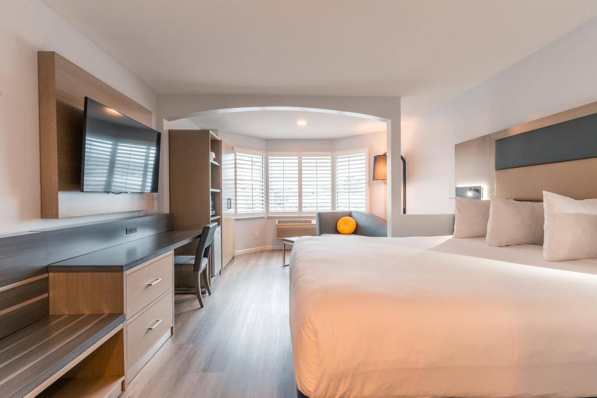 undefined Hotel Aluxor SFO 6