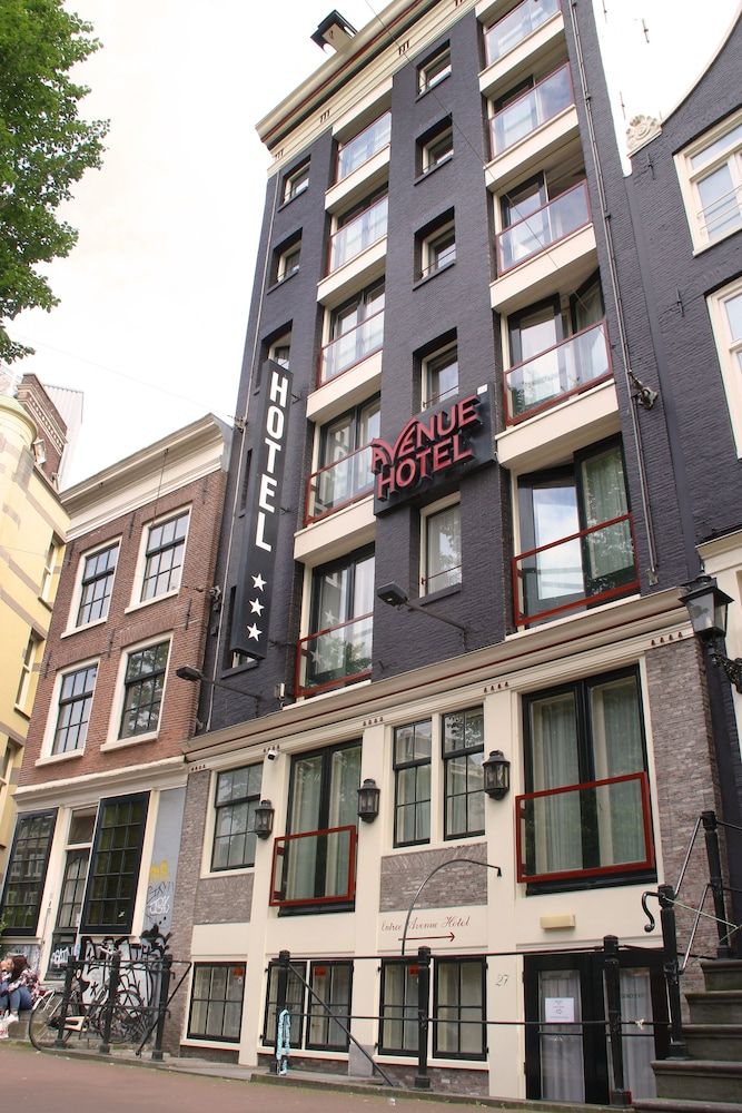 undefined Hotel Avenue 6