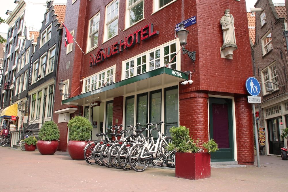 undefined Hotel Avenue 7