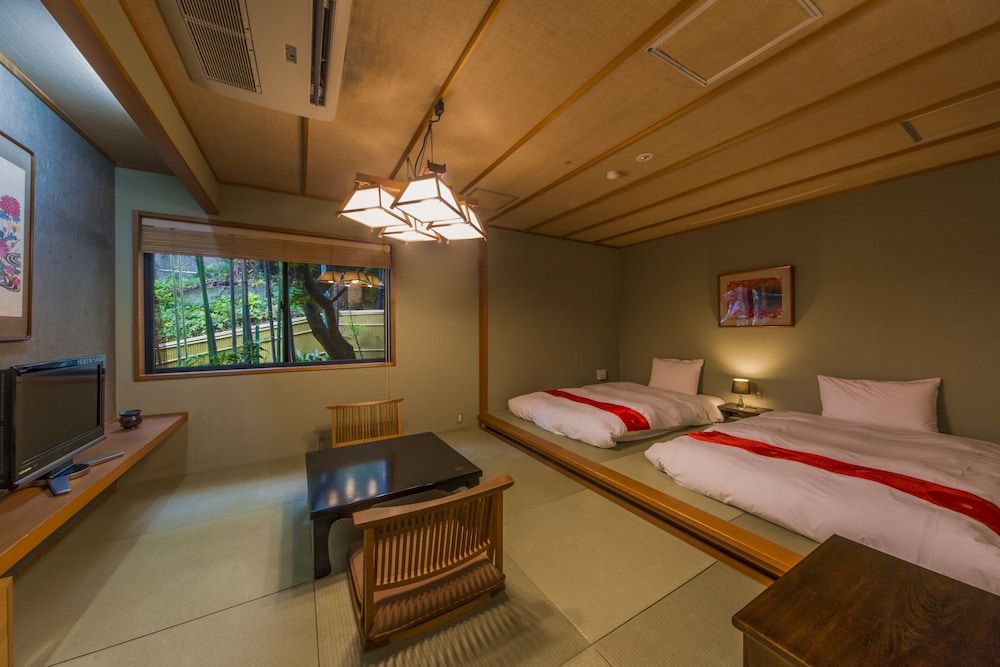 Main Building HOSHI - Twin Room with Open-air Hot Spring Bath