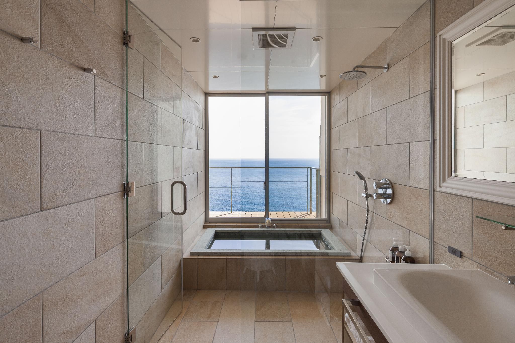 Superior Twin Room with Sea View