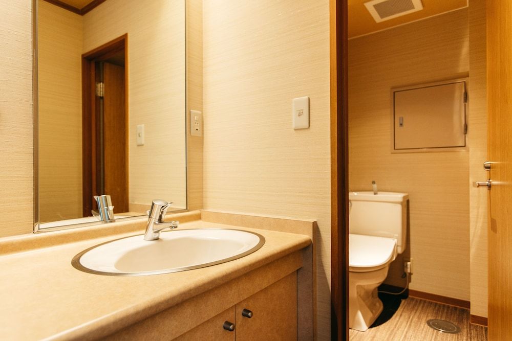 JapaneseB(With toilet)(Non-smoking)
