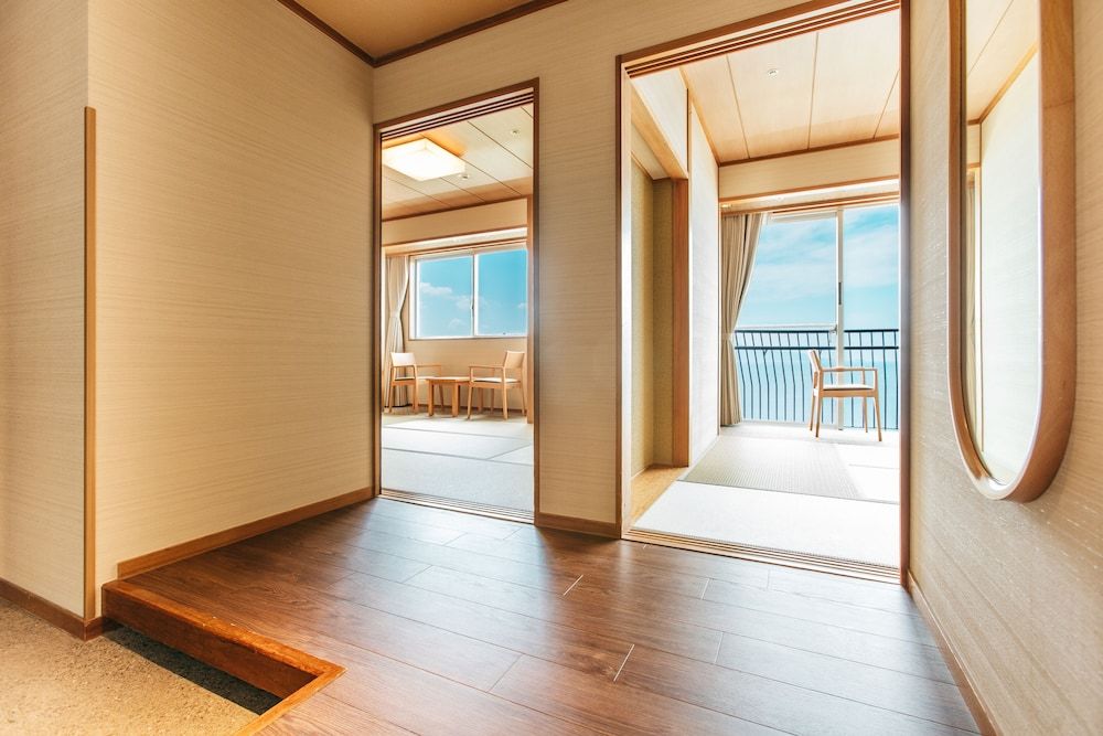 JapaneseC(Ocean View)(6+6Tatami)(With toilet)(Non-smoking)