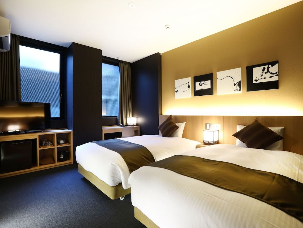Universal Twin Room