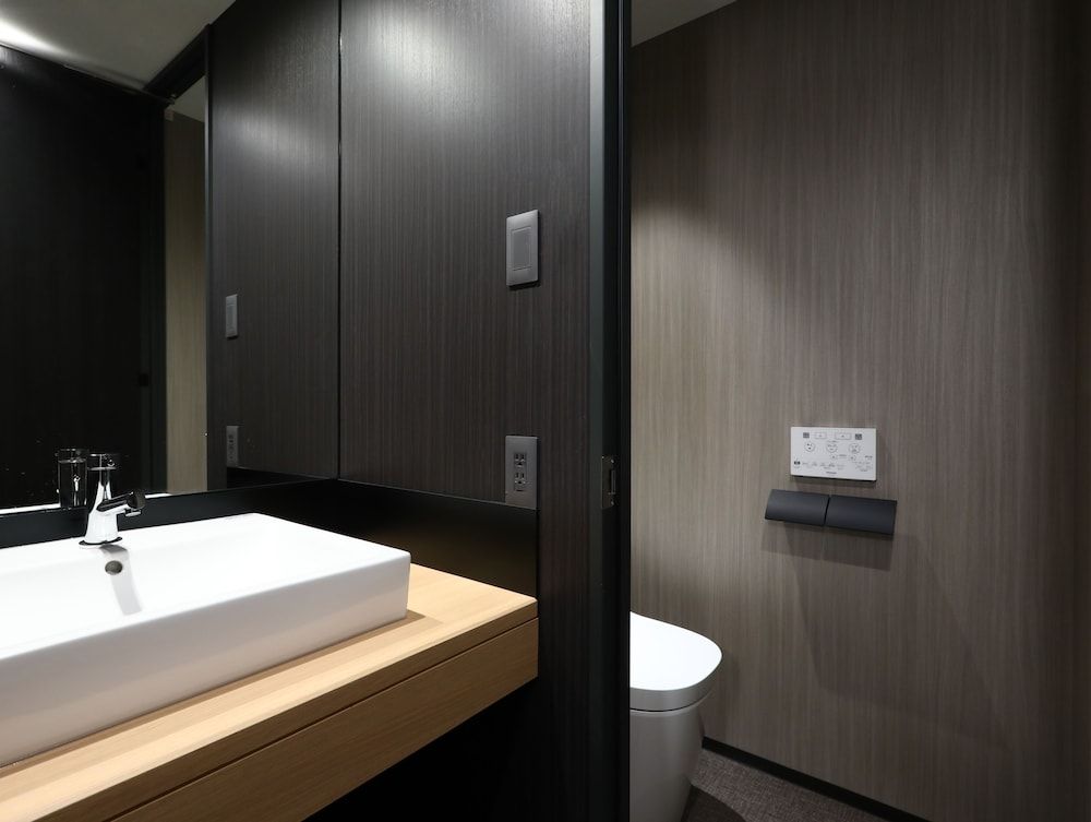 undefined KOKO HOTEL Kyoto Shijo Karasuma 8
