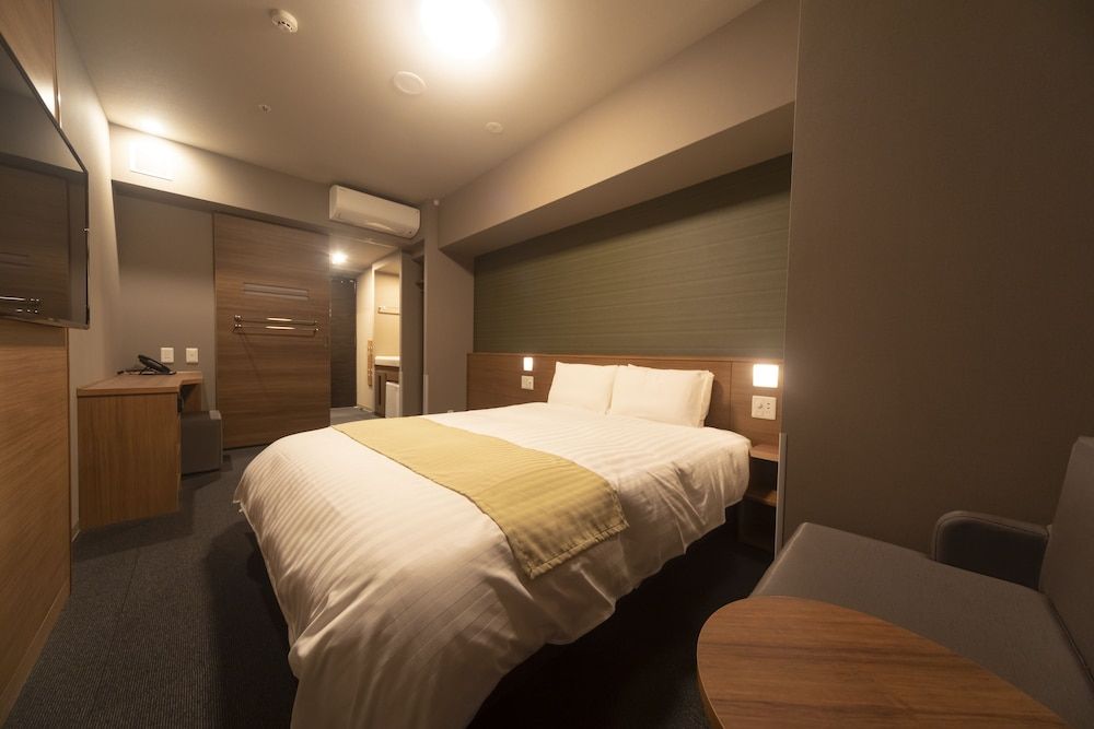Queen Room with Shower, Non Smoking