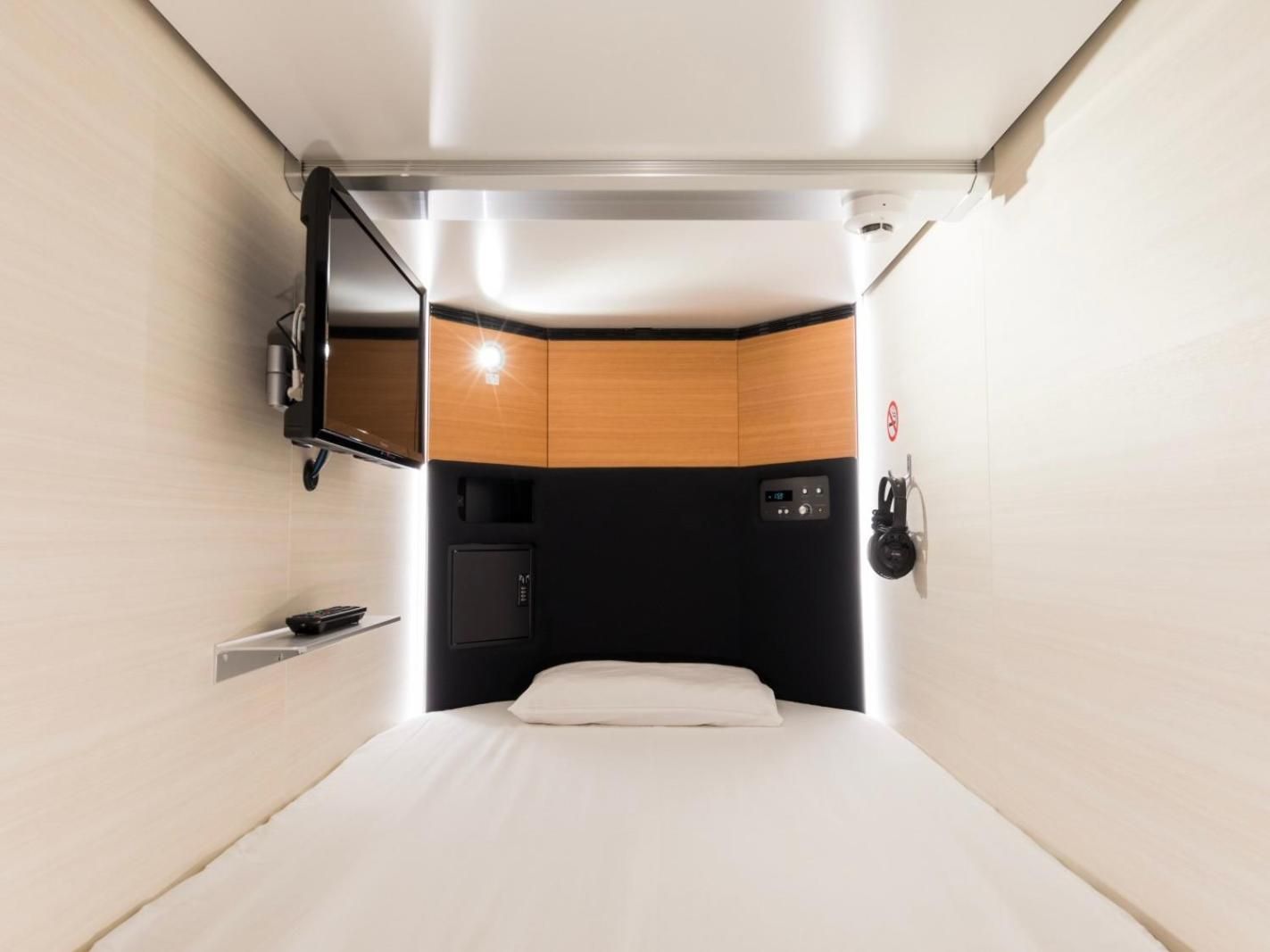 Superior Capsule Room in Mixed dormitory