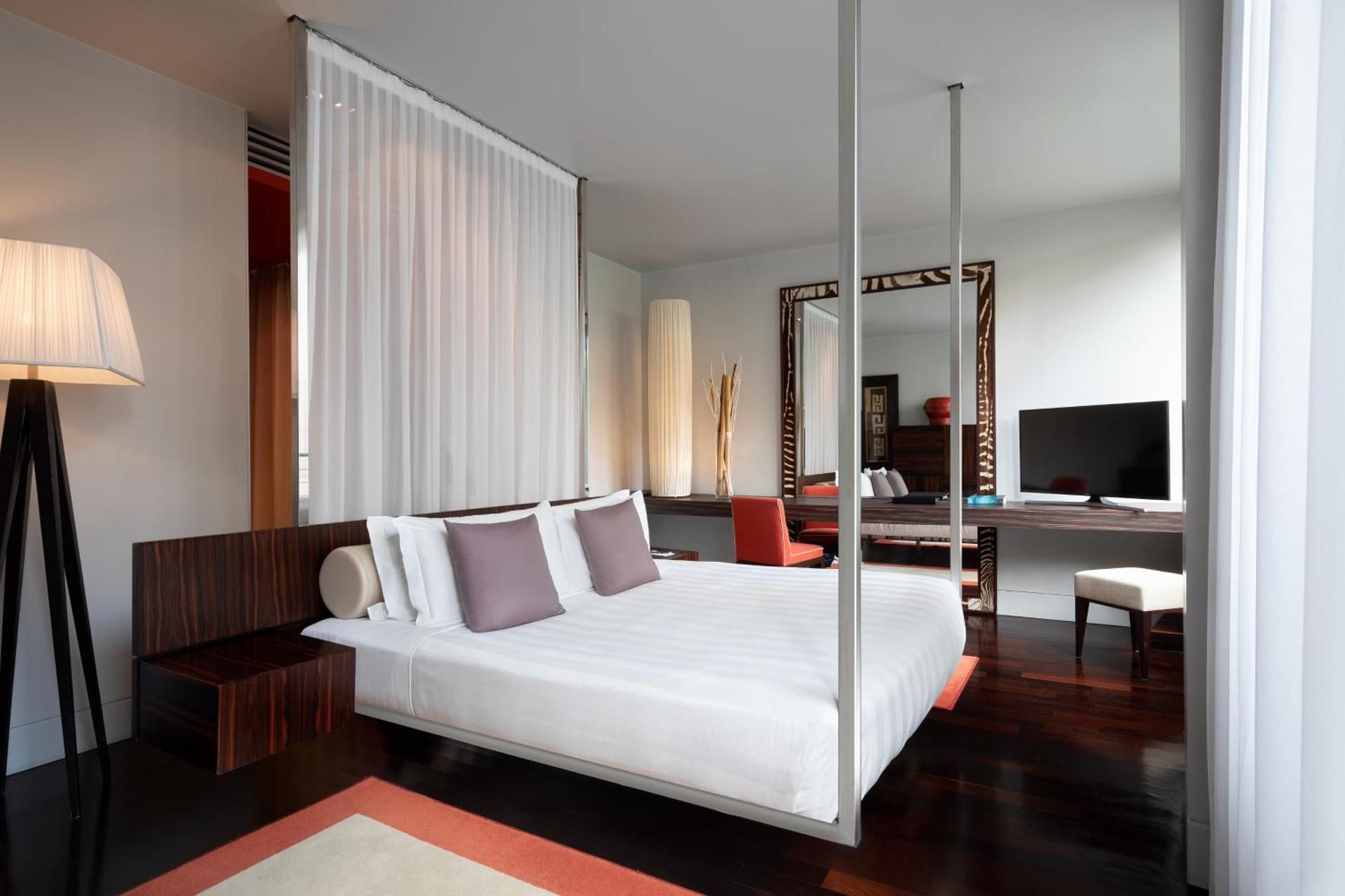 undefined Sina The Gray 8