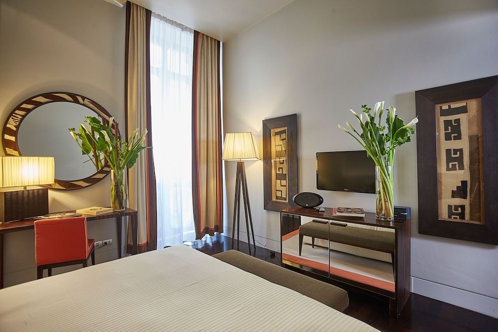 undefined Sina The Gray 10