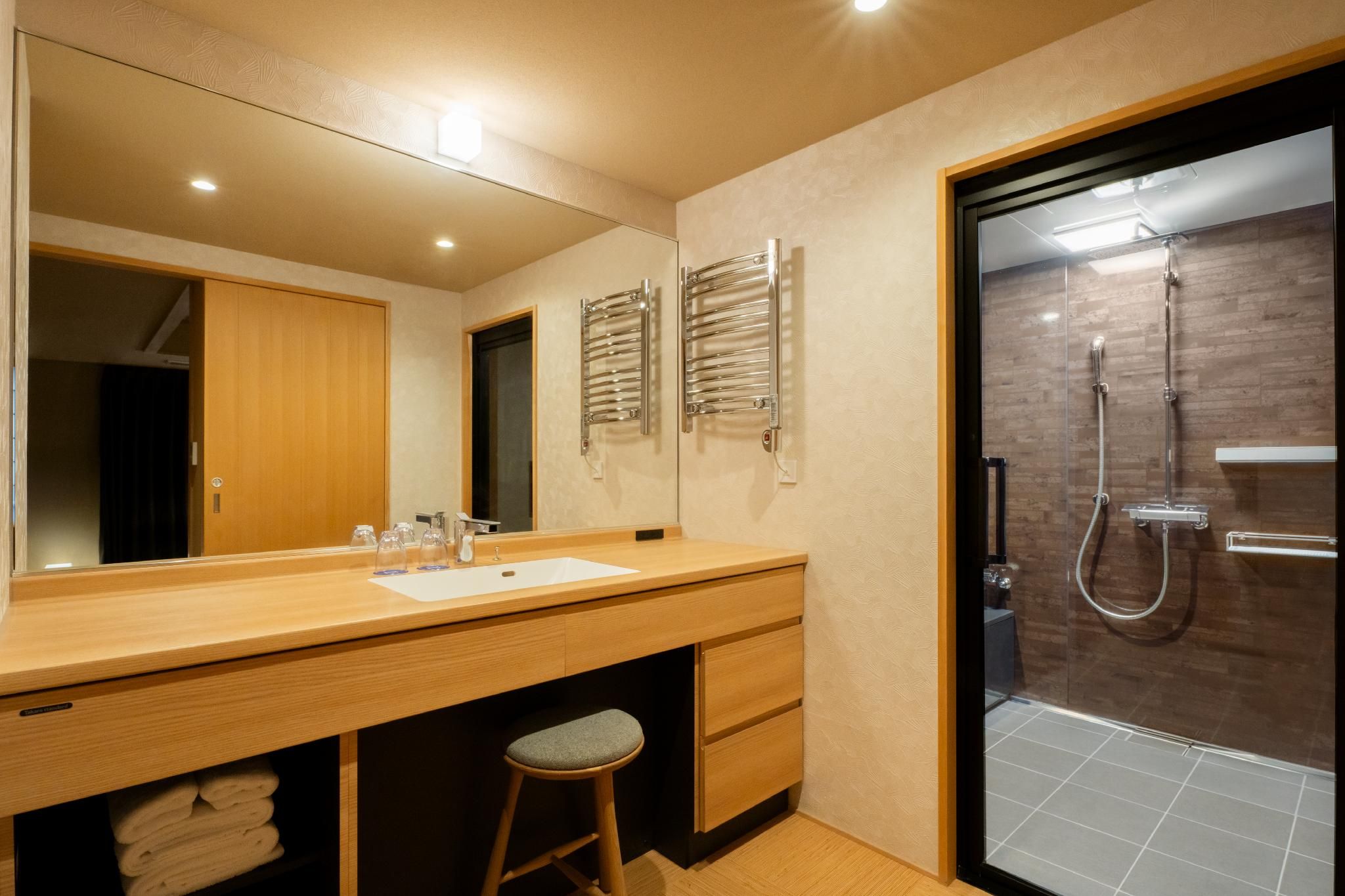 Annex Deluxe Japanese Western Style Room