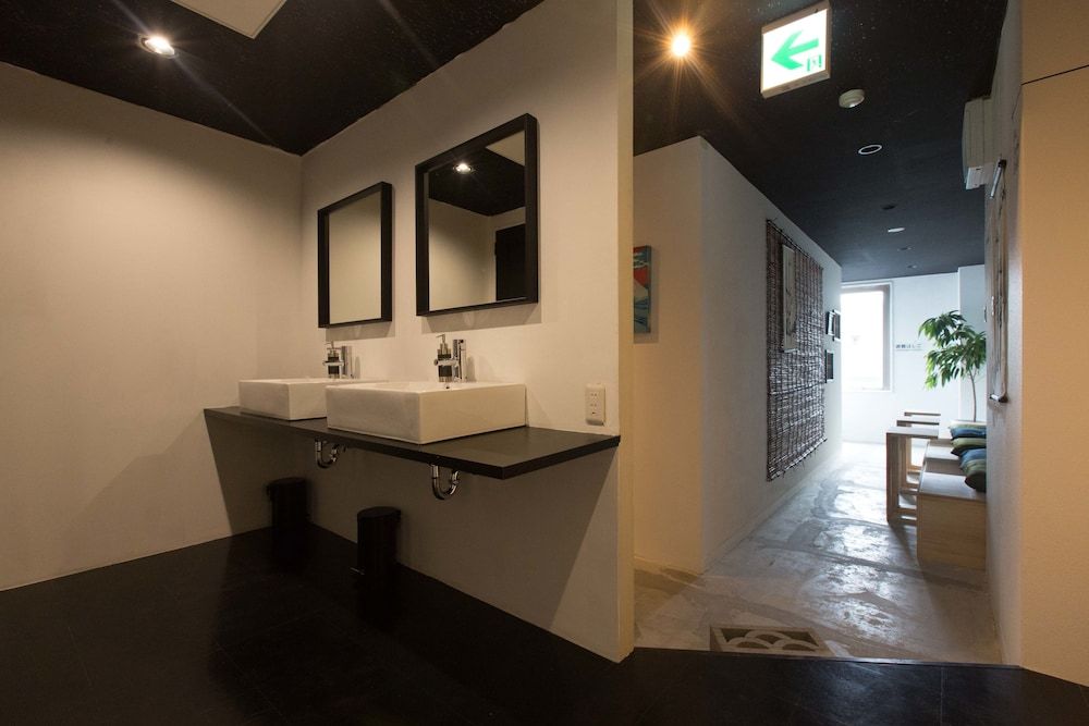 undefined Waves Nakameguro 9