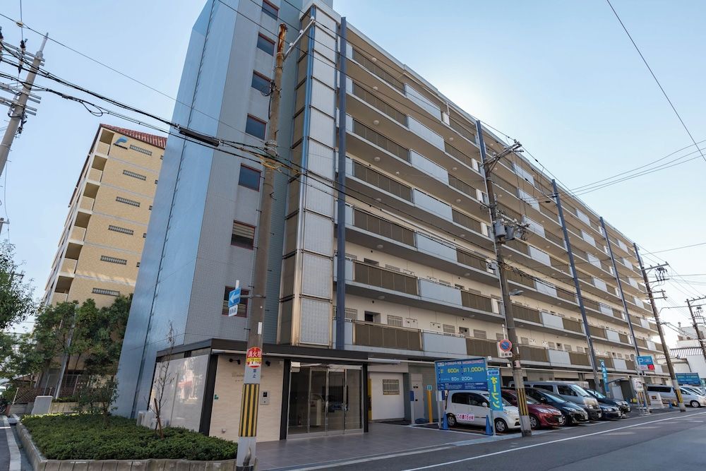 undefined Universal Bay Condominium 5