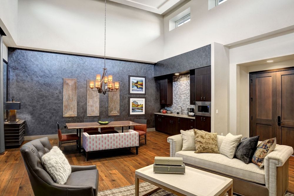 Garden of the Gods Resort and Club Suite, 1 King Bed (Casita) 2