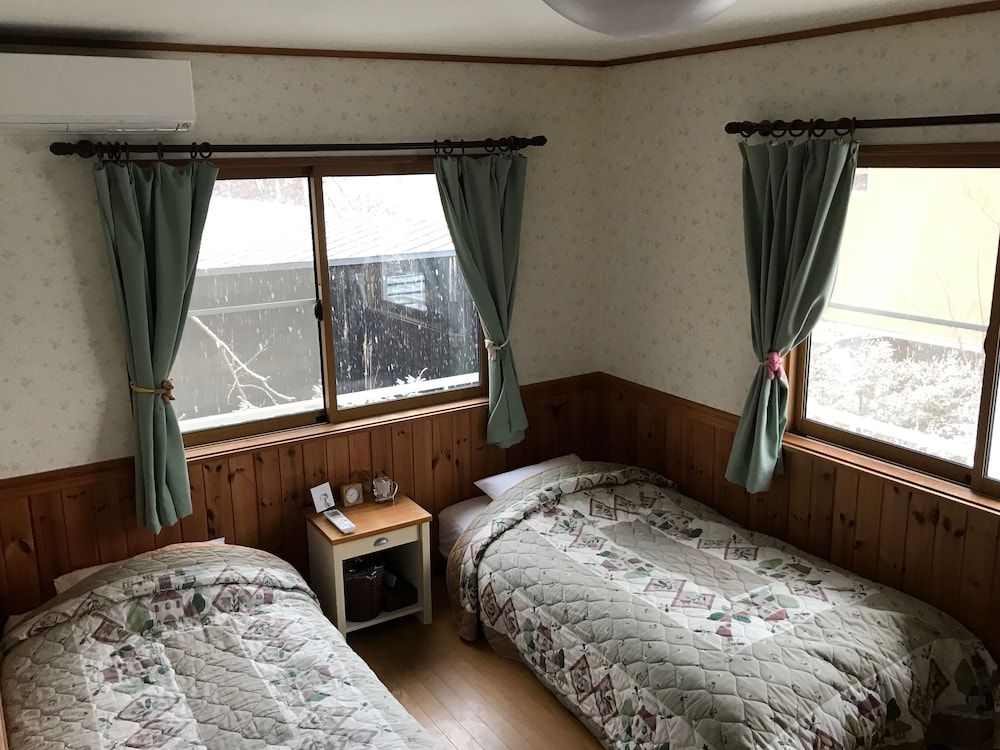 Classic House, Multiple Bedrooms