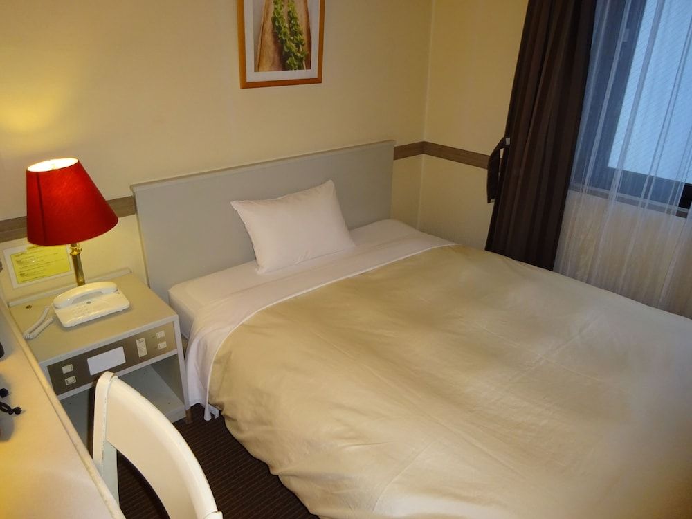 Single Room, Smoking