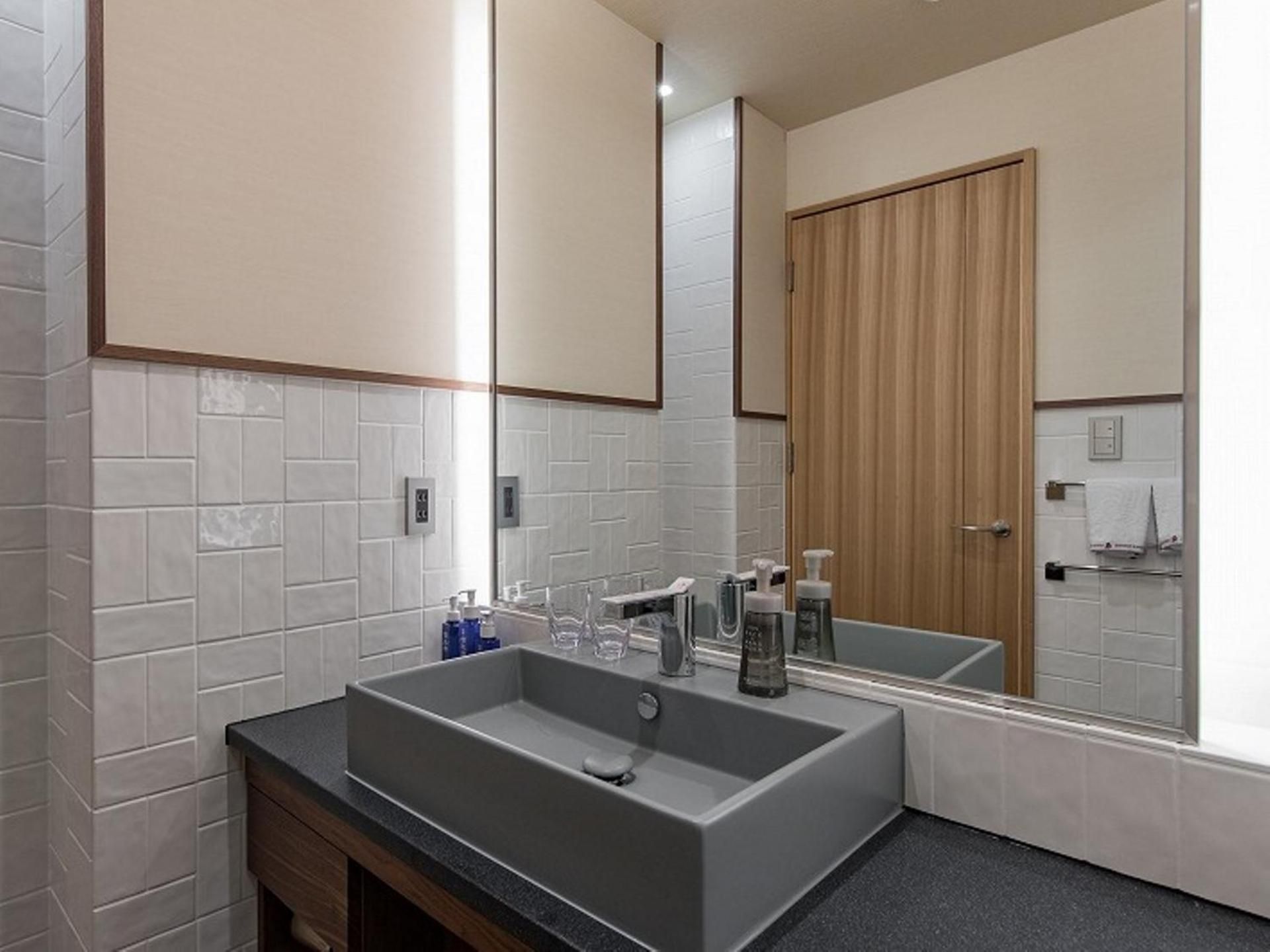 Standard Room with Tatami Area and Private Bathroom and Open-Air Bath - Non-Smoking