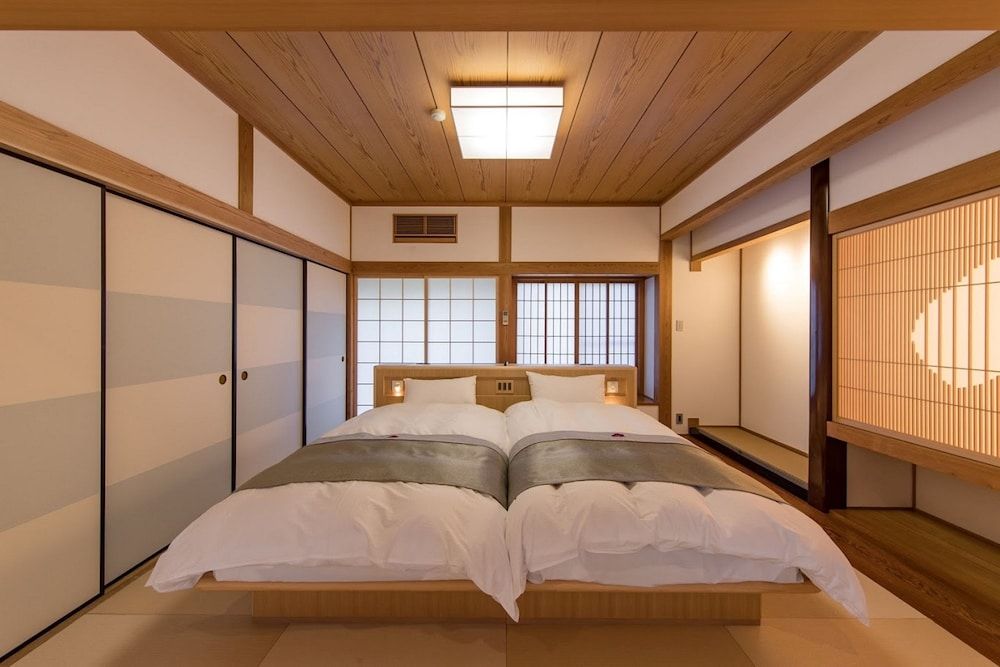 [Annex Japanese-Western Room with Open-Air Bath] RYUKYO SUITE [Non Smoking]