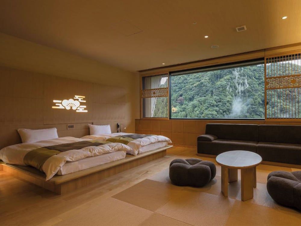 [Main Building Japanese-Western Room] (NANAORE mountain view) [Non Smoking]