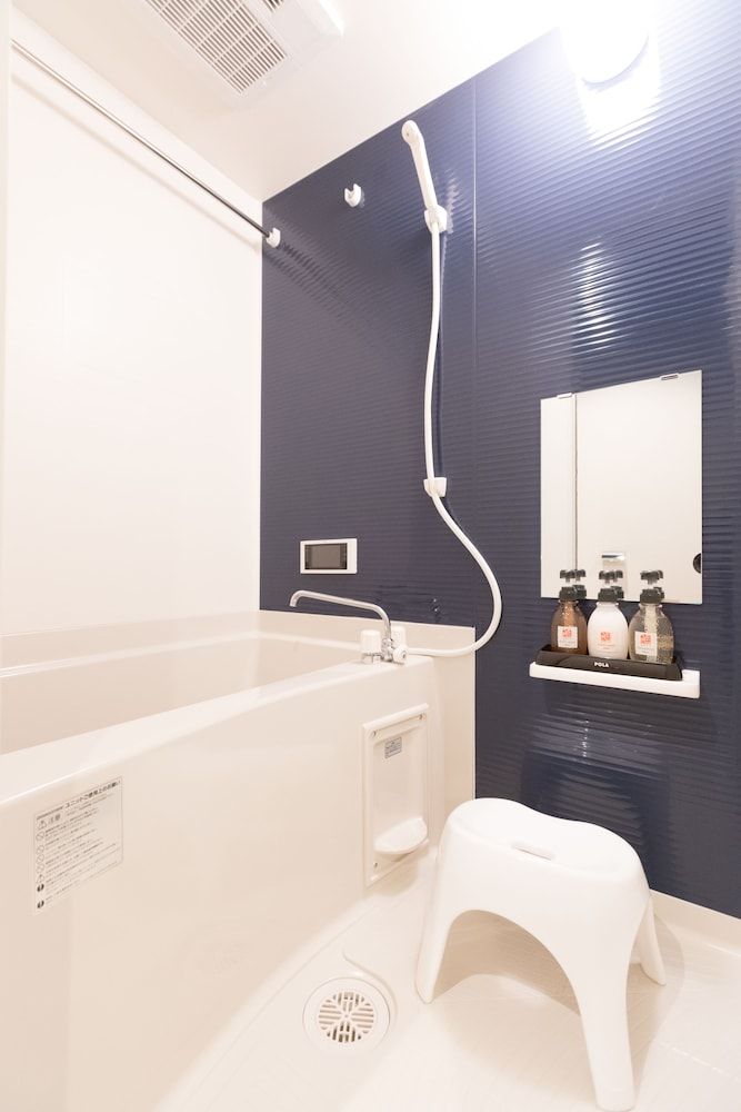 Stay SAKURA Kyoto Nijo Seasons Standard Twin Room 6