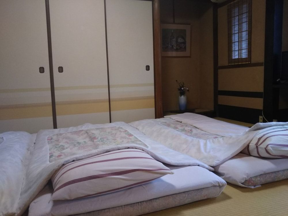 Ryokan Nakajimaya Japanese-Style Triple Room - Please contact the property if check in time will be later than 7PM. 2