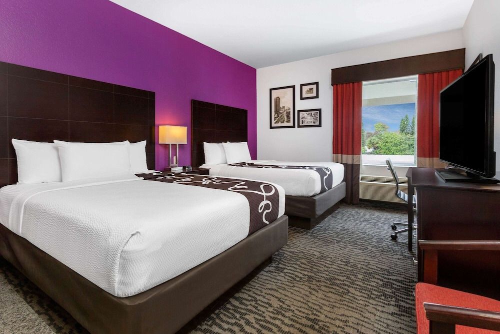 Room, 2 Queen Beds, Non Smoking