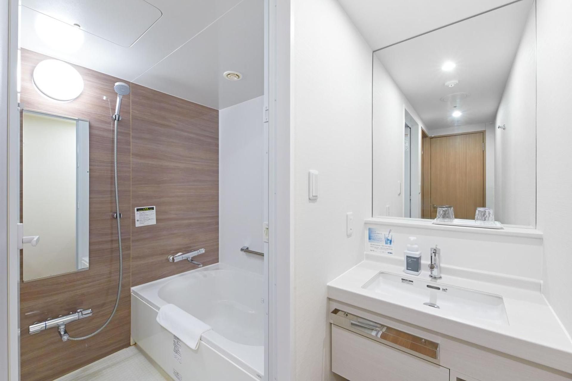 Superior Twin - Non-Smoking