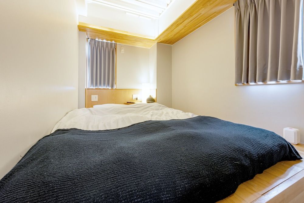 Plat Hostel Keikyu Asakusa Station Double Room, Shared Bathroom